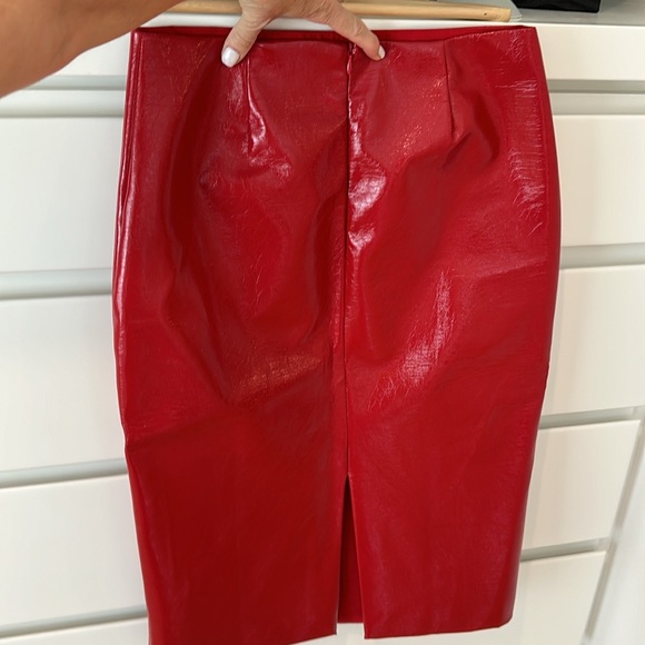 Shiny Red Pleather Knee Length Skirt - Picture 3 of 3